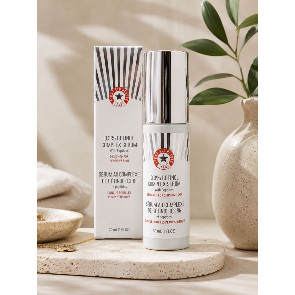First Aid Beauty 0.3% Retinol Complex Serum Peptides Sensitive Skin 1oz
